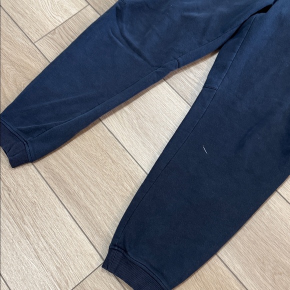 Under Armour Logo Black Joggers Sz XL Distressed Loungewear Comfy Relaxed - Picture 4 of 10